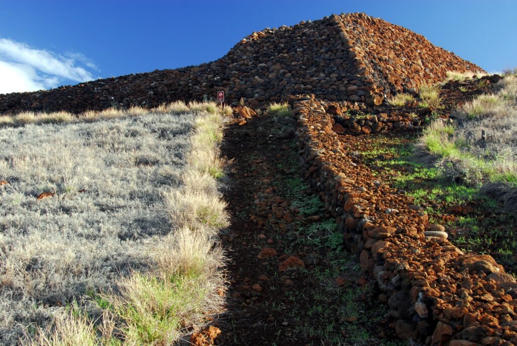 Stone walls of Puʻukoholā Heiau